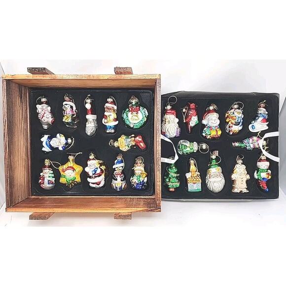 Thomas Pacconi Christmas Classic 2003 Blown glass ornament XTP15